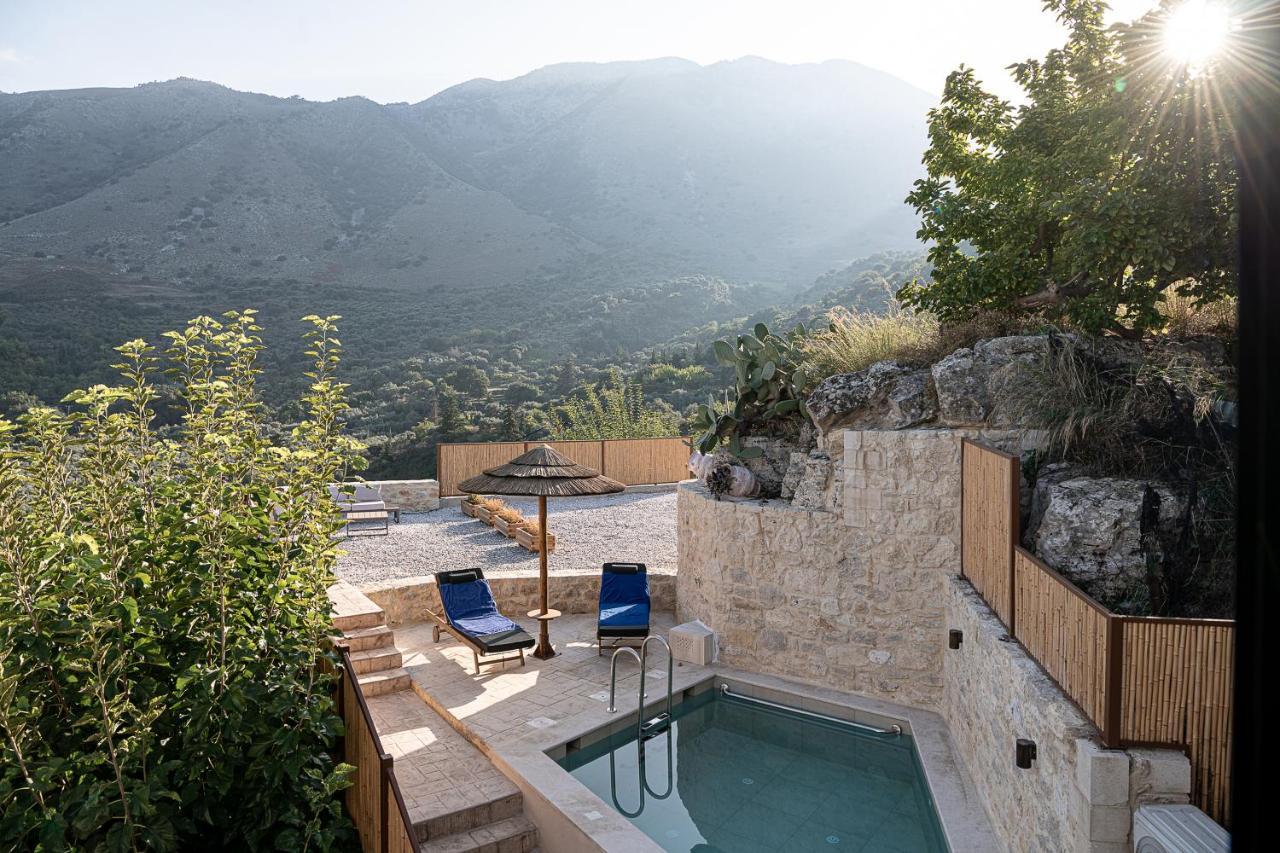 Luxury Nest With Hot Tub & Heated Pool *